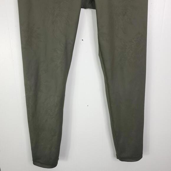 Zyia Leggings Womens 8 10 Leaf Embossed Cropped Mid Rise Olive Green Workout - Picture 3 of 7
